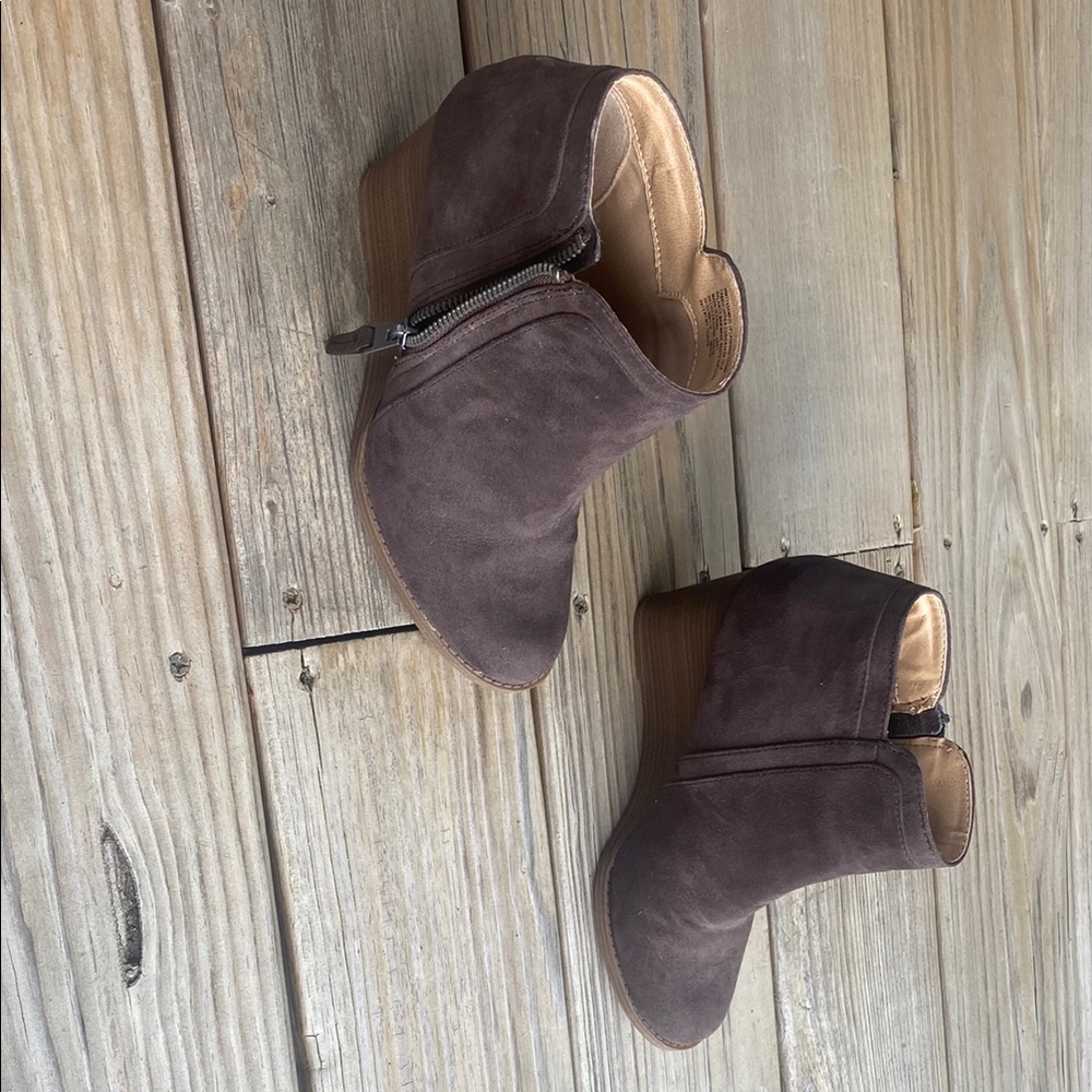 Time and True side-zip ankle boots like new